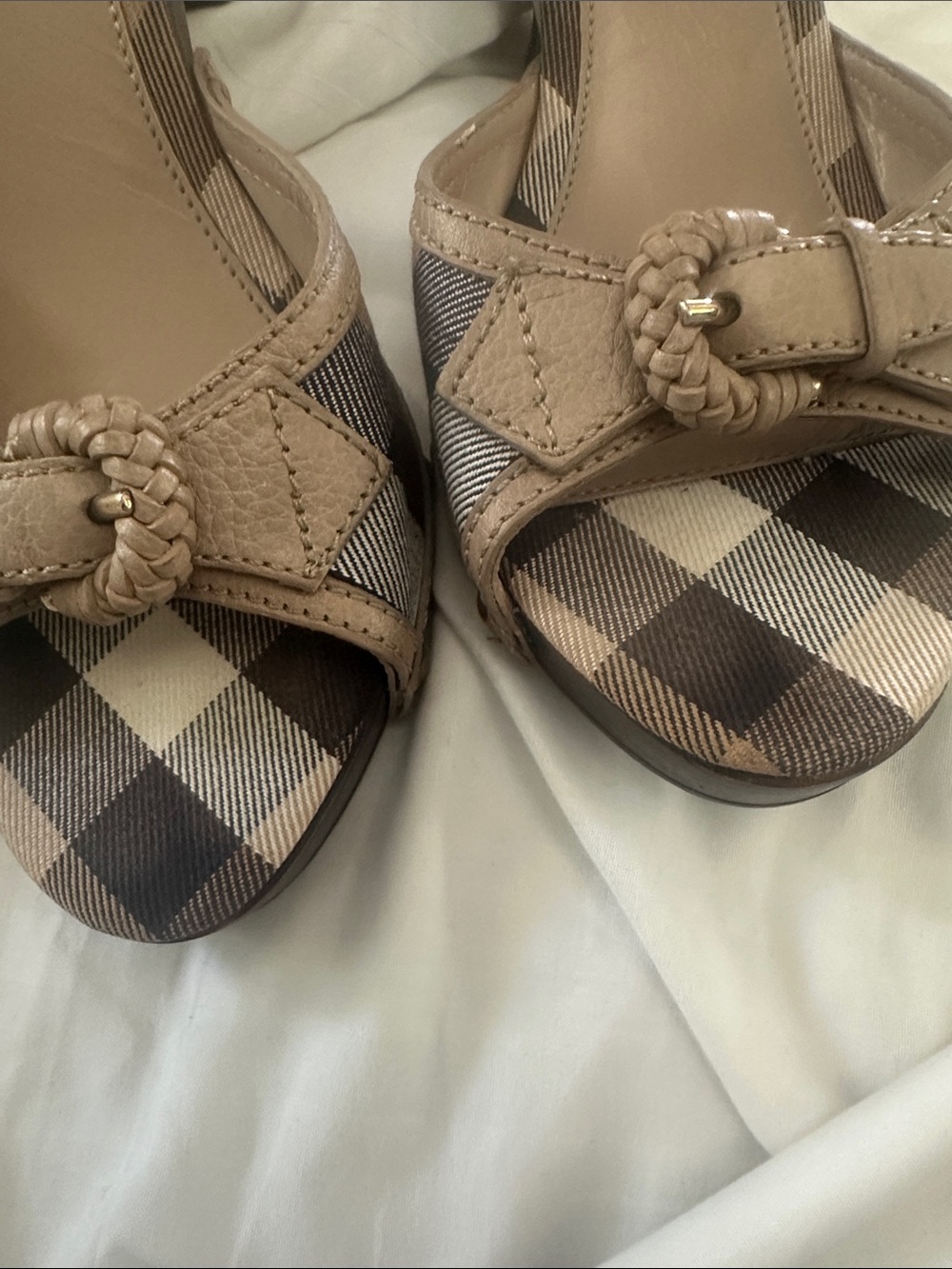 Burberry Beige Plaid Open-Toe Slide Heels with Braided Buckle - Picture 7 of 10